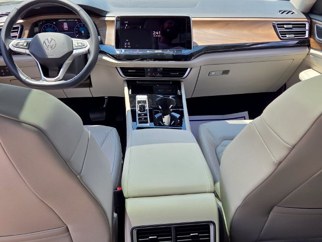 New 2026 Volkswagen Atlas SE FWD image 8