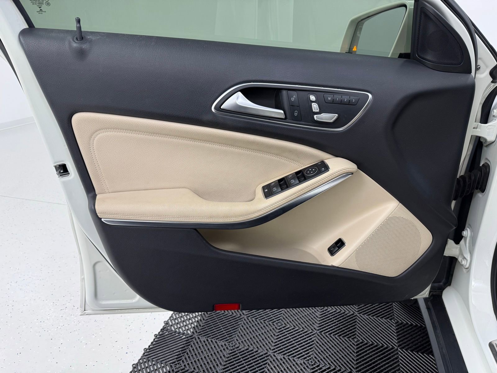 Used 2018 Mercedes-Benz GLA 250 image 13
