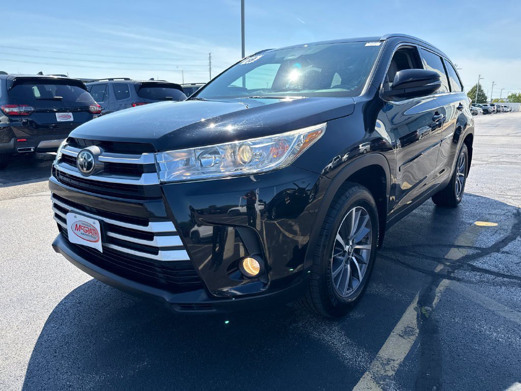 Used 2019 Toyota Highlander XLE AWD/4WD image 10