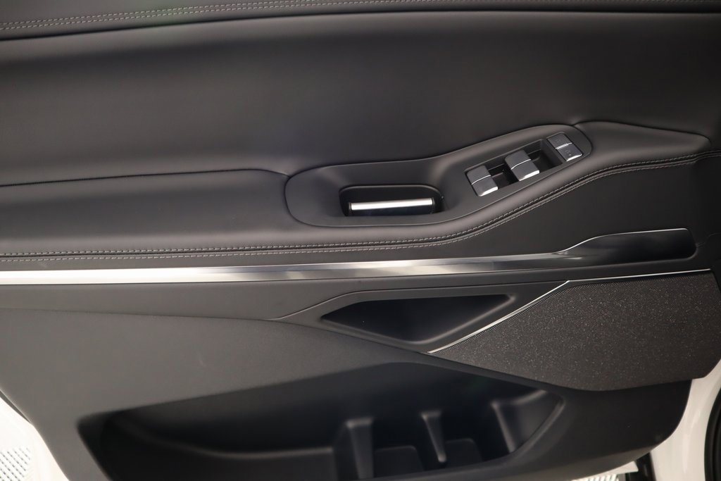 New 2025 Lincoln Navigator L Reserve w/ Jet Appearance Package image 17