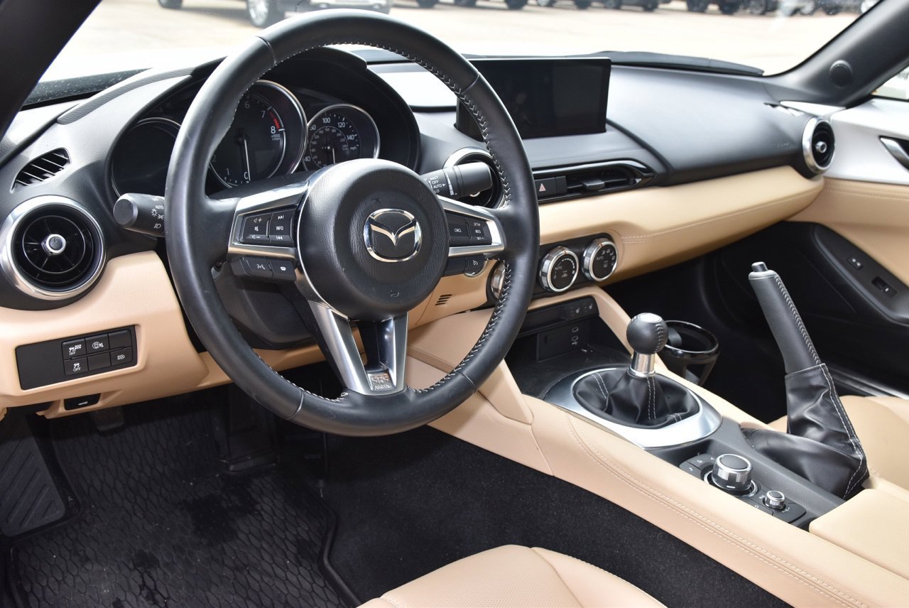 Used 2024 MAZDA MX-5 Miata RF Grand Touring RWD image 9