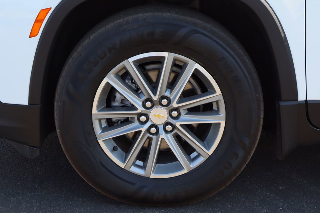 Used 2022 Chevrolet Traverse LT w/ LPO, Floor Liner Package image 32