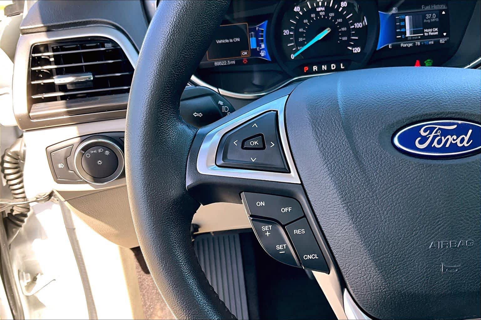 Used 2017 Ford Fusion Energi SE FWD image 22