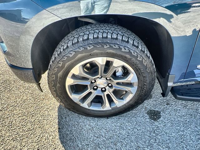 Certified 2024 Chevrolet Silverado 1500 High Country w/ Technology Package image 32