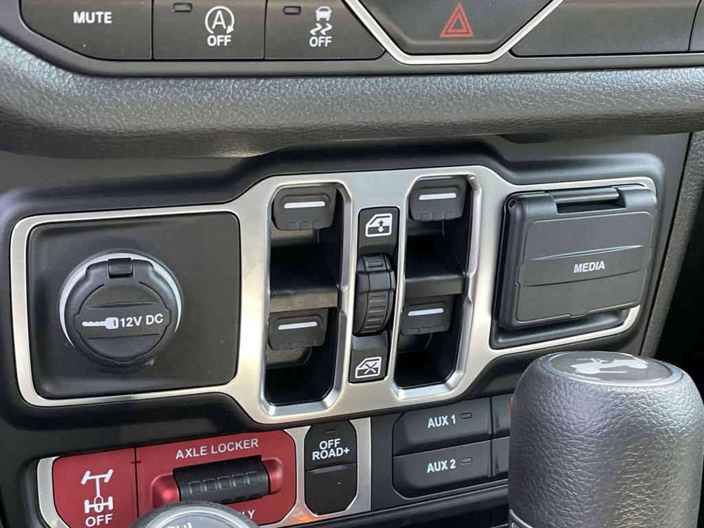 New 2025 Jeep Wrangler Unlimited Sport image 36