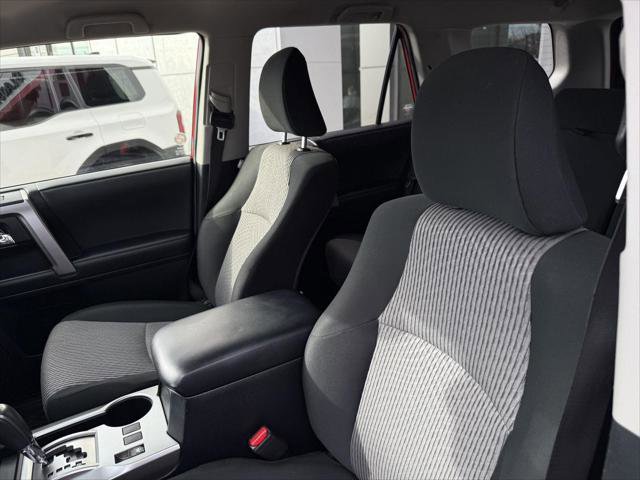Certified 2024 Toyota 4Runner SR5 AWD/4WD image 17