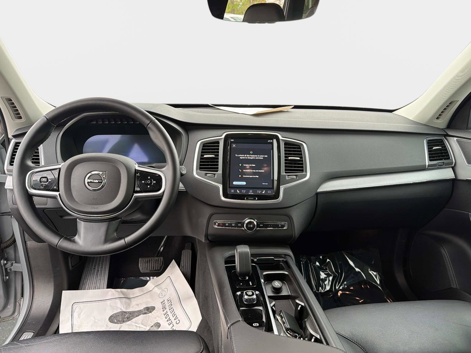 Certified 2025 Volvo XC90 B5 Core image 15