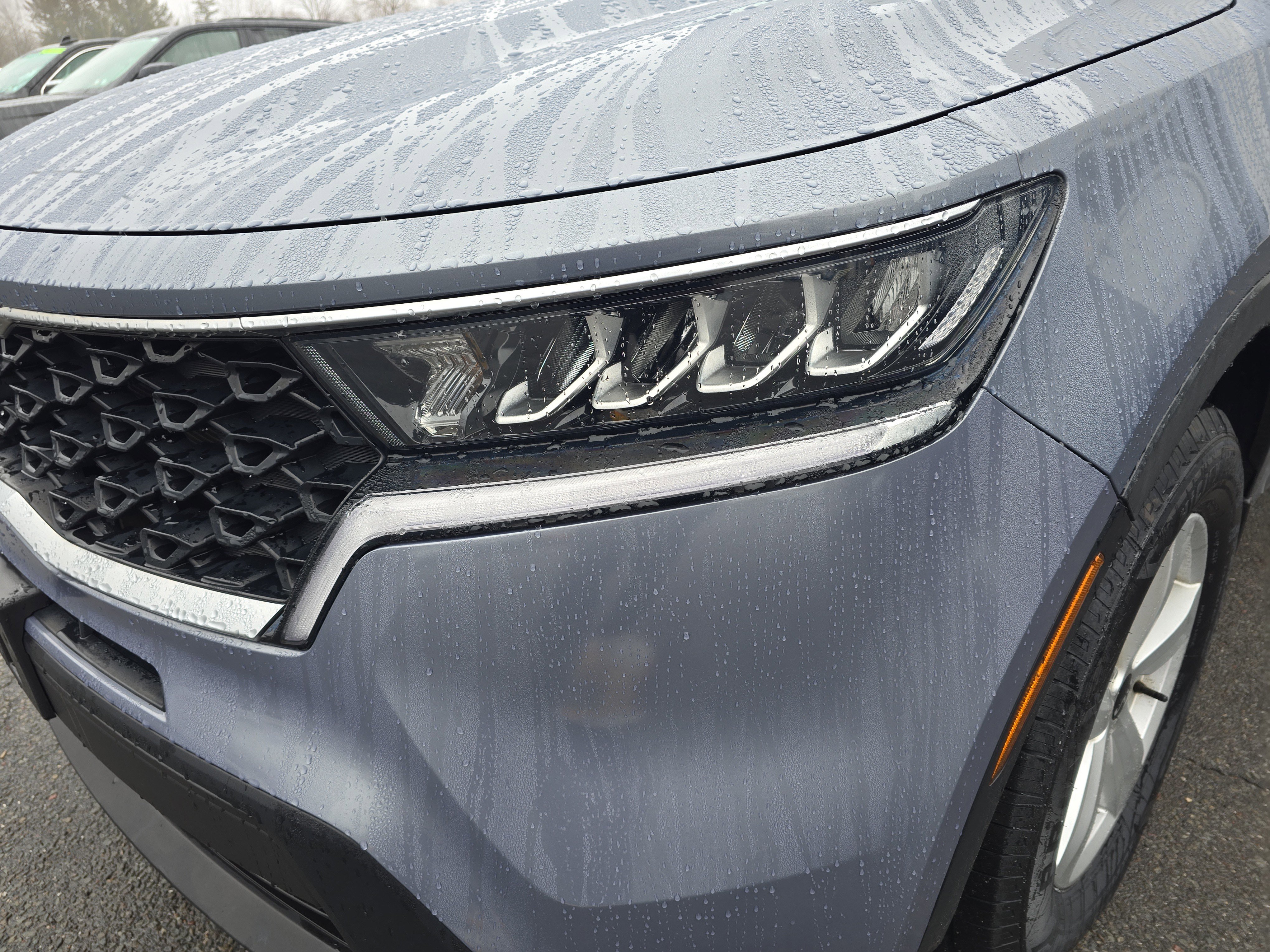 Used 2023 Kia Sorento LX AWD/4WD image 9