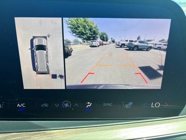 Used 2025 Chevrolet Tahoe Z71 AWD/4WD image 25