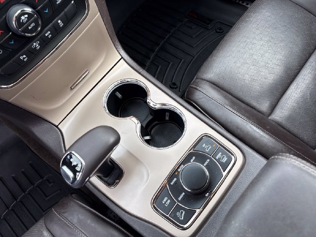 Used 2015 Jeep Grand Cherokee Summit AWD/4WD image 28