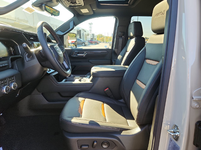 New 2026 GMC Sierra 3500 AT4 w/ AT4 Premium Plus Package AWD/4WD image 9
