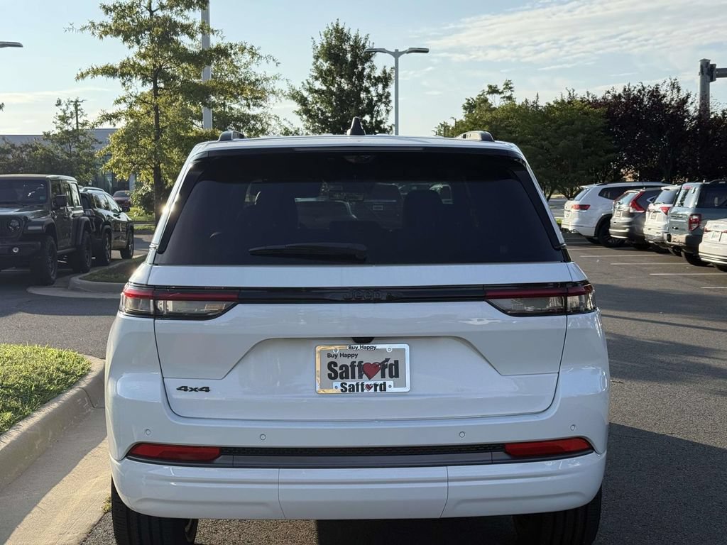New 2026 Jeep Grand Cherokee Limited AWD/4WD image 11