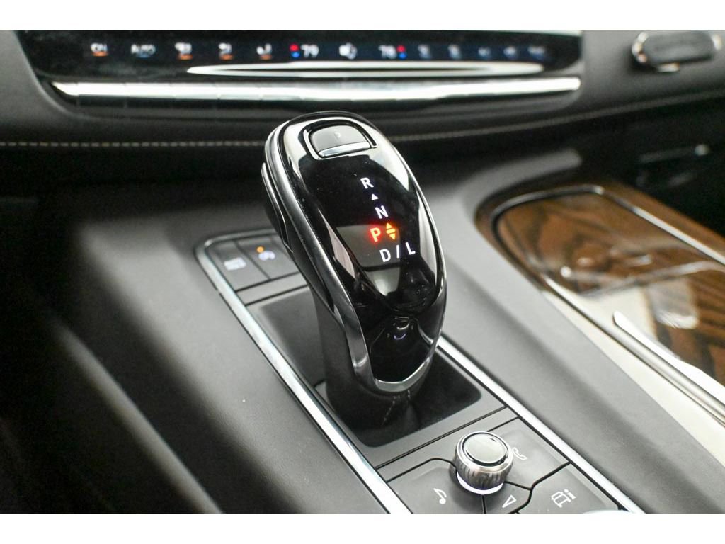 Certified 2024 Cadillac Escalade Sport Platinum w/ LPO, ONYX Package image 46