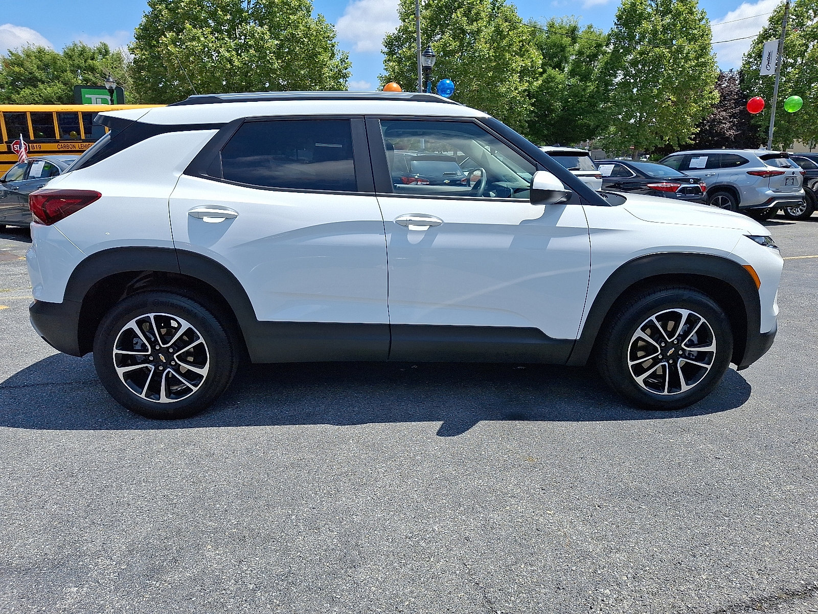 Used 2025 Chevrolet TrailBlazer LT image 6