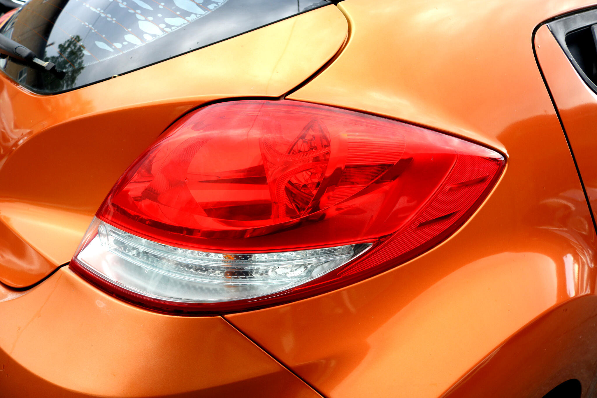 Used 2015 Hyundai Veloster w/ Option Group 03 image 10