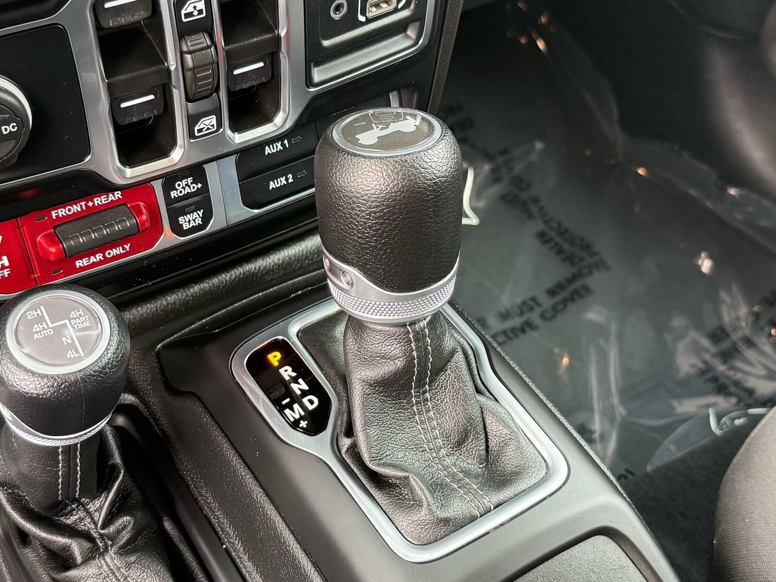 Used 2024 Jeep Wrangler Unlimited Rubicon 4xe AWD/4WD image 25