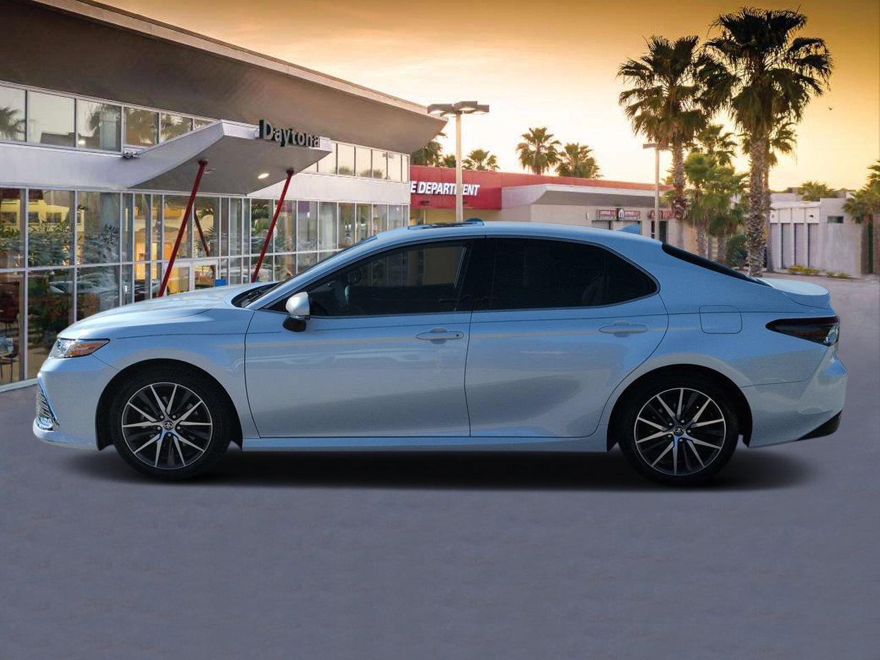 Used 2022 Toyota Camry XLE w/ Navigation Upgrade Package FWD image 6