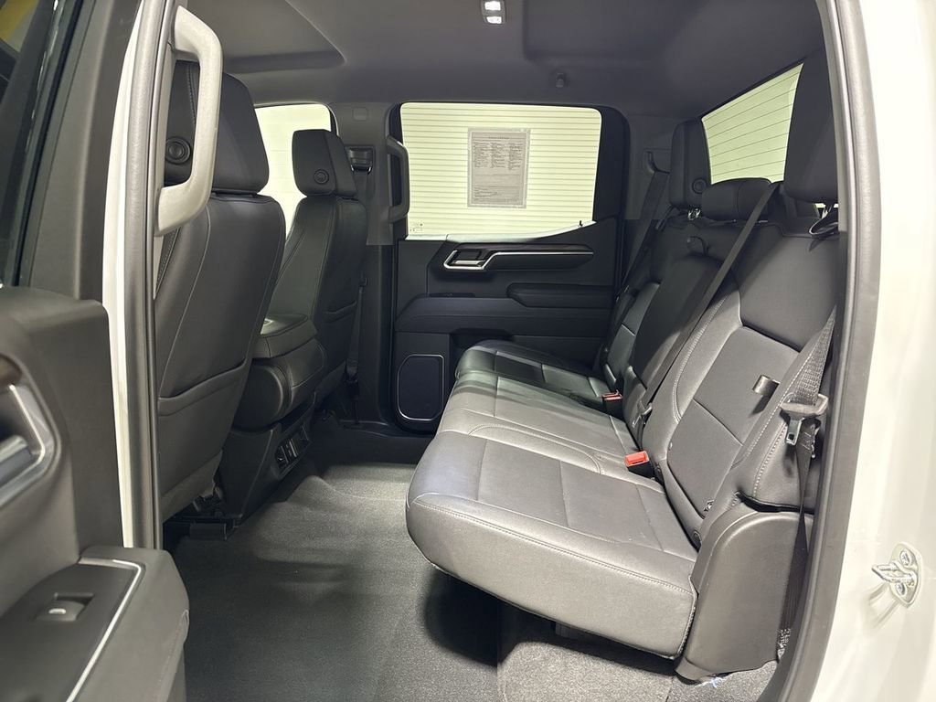 Used 2025 GMC Sierra 1500 SLT image 23