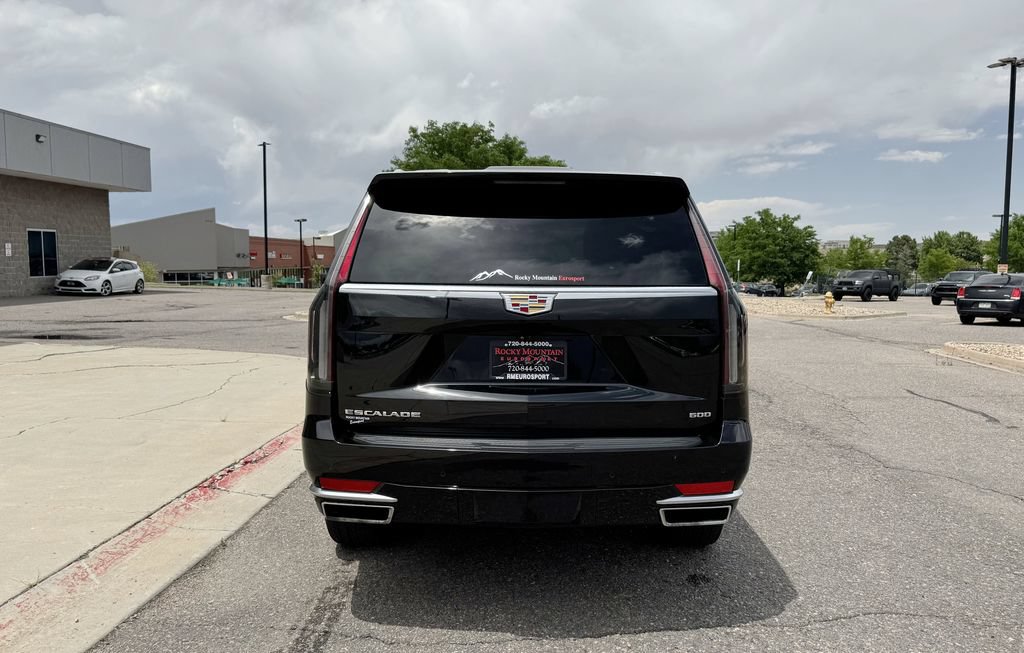 Used 2024 Cadillac Escalade Premium Luxury w/ LPO, Floor Liner Package AWD/4WD image 7