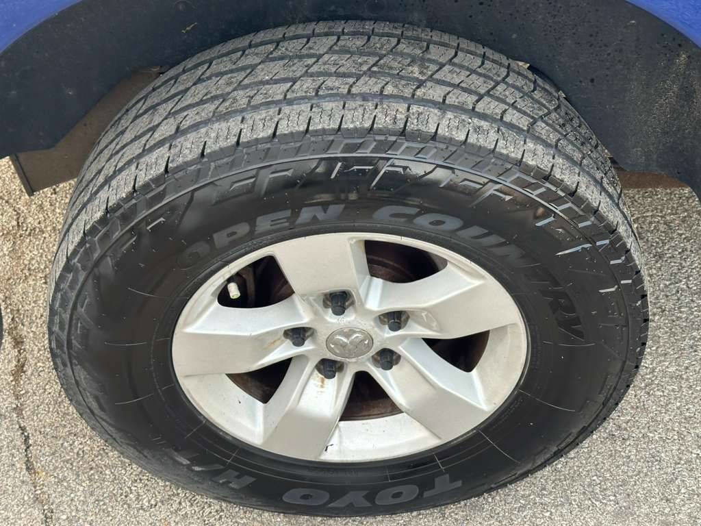 Used 2017 RAM 1500 Classic SLT AWD/4WD image 24