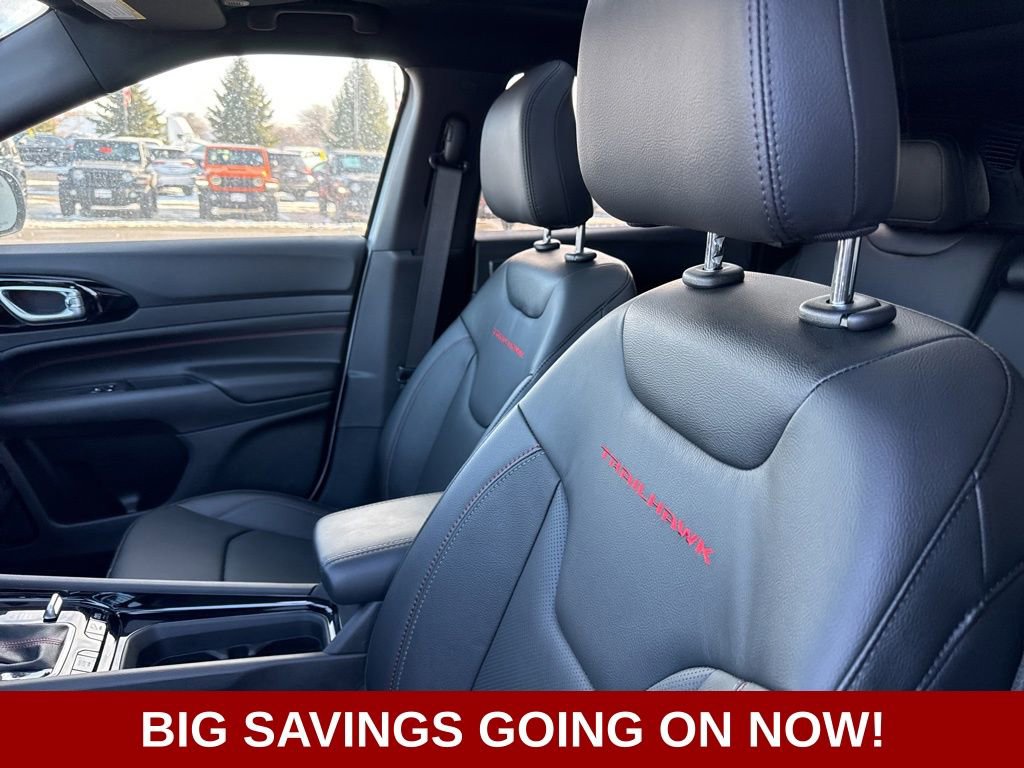 New 2025 Jeep Compass Trailhawk w/ Trailhawk Elite Group image 24
