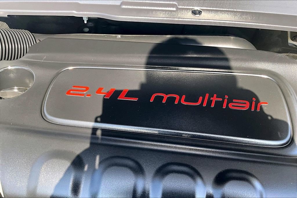 Used 2022 Jeep Compass Limited image 32