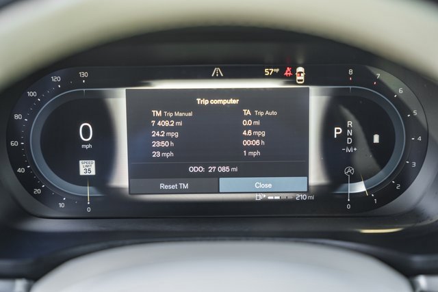 Certified 2023 Volvo S60 B5 Ultimate w/ Climate Package image 39