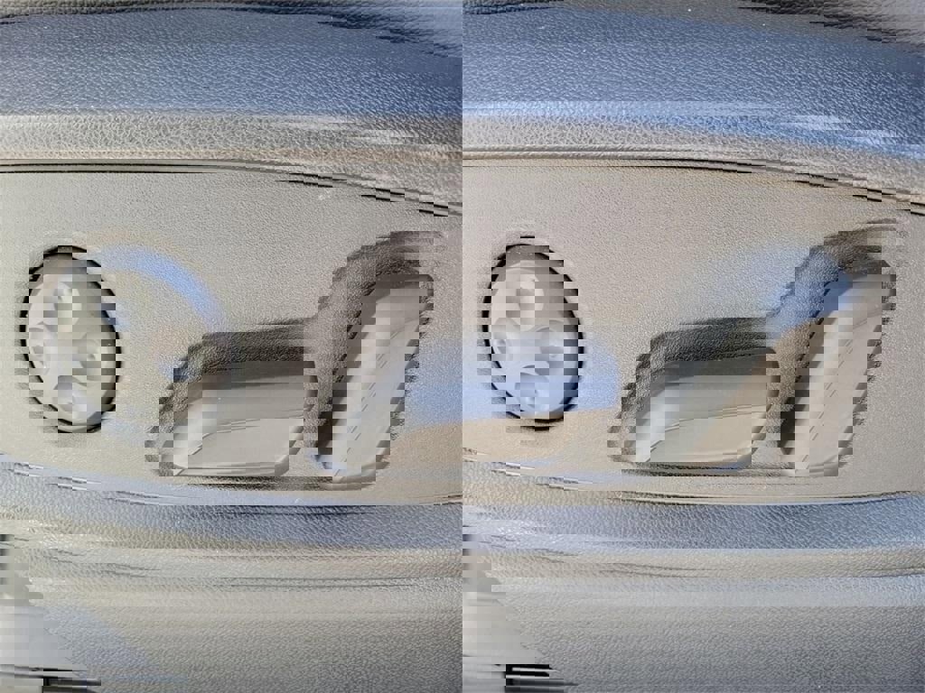 Used 2025 Audi Q5 2.0T Premium Plus w/ Premium Plus Package image 17