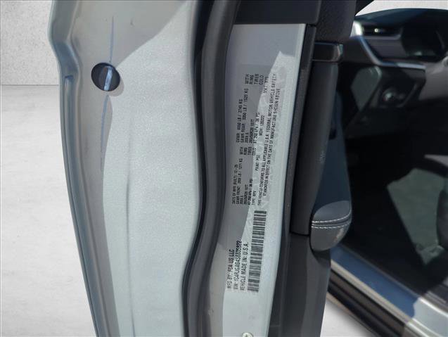 New 2025 Jeep Grand Cherokee Altitude image 16