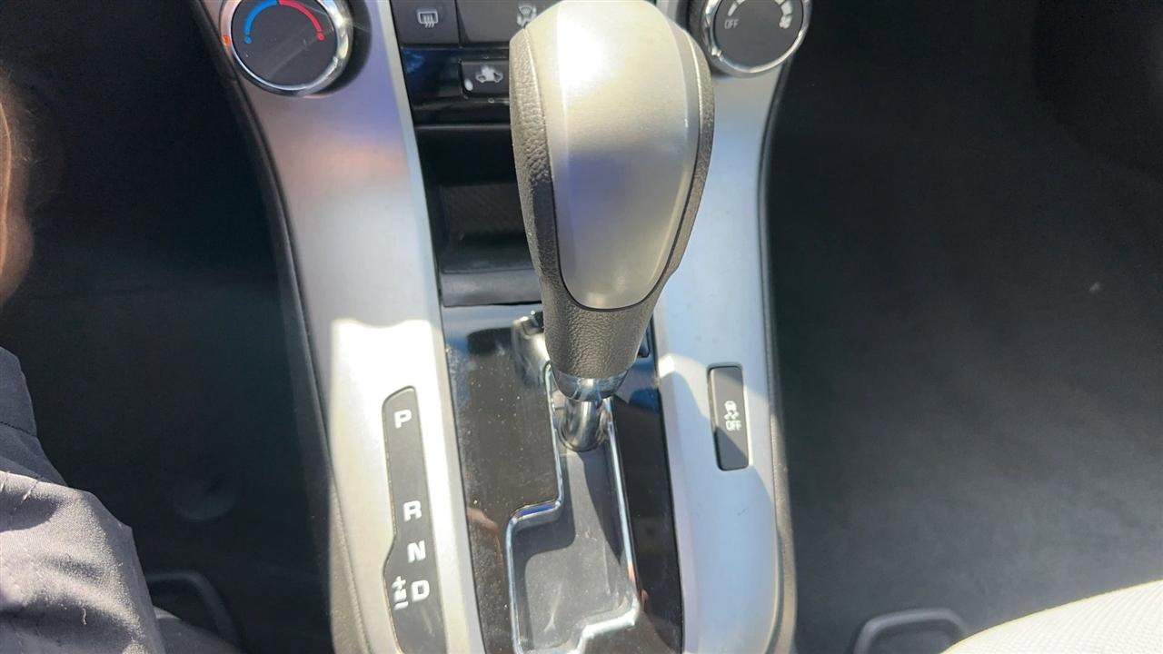 Used 2016 Chevrolet Cruze LS image 40