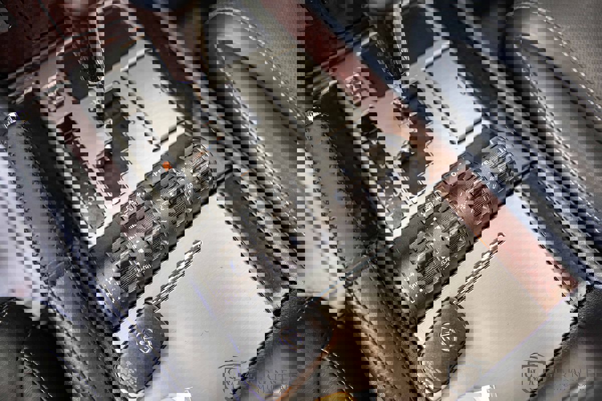 Used 2015 Lexus LX 570 4WD w/ Luxury Package image 32