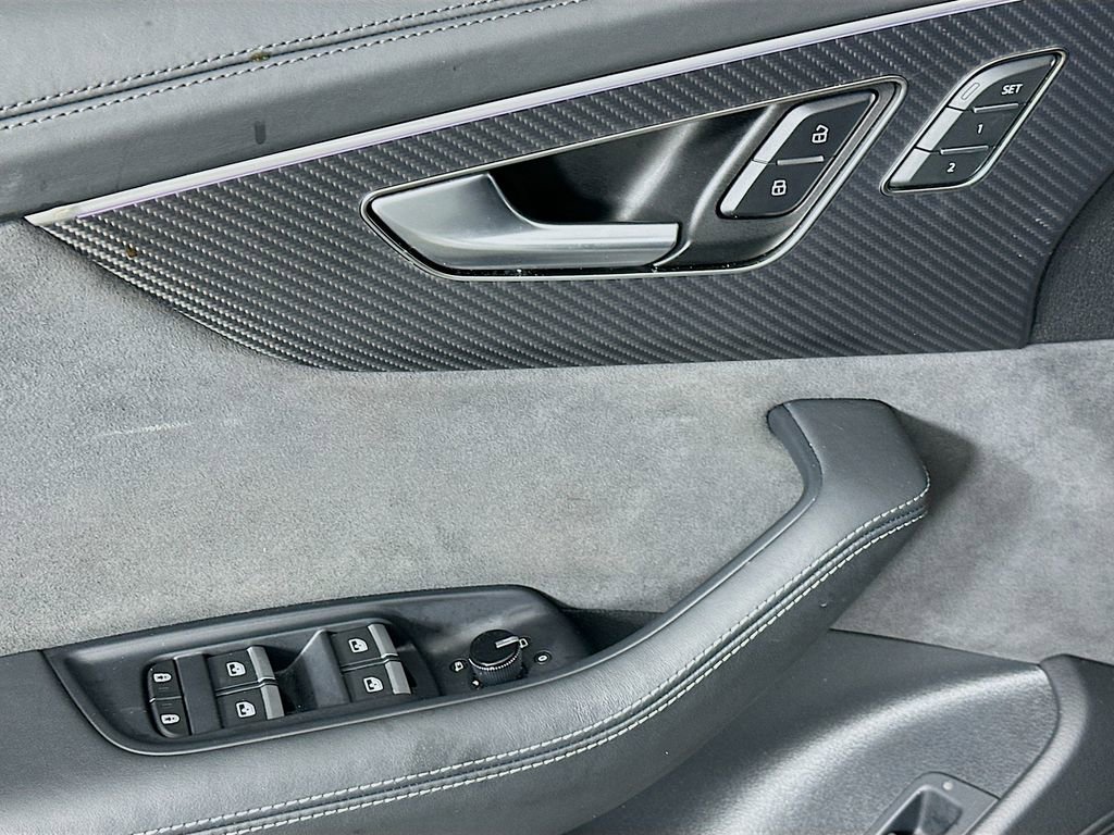 Used 2024 Audi RS Q8 image 23