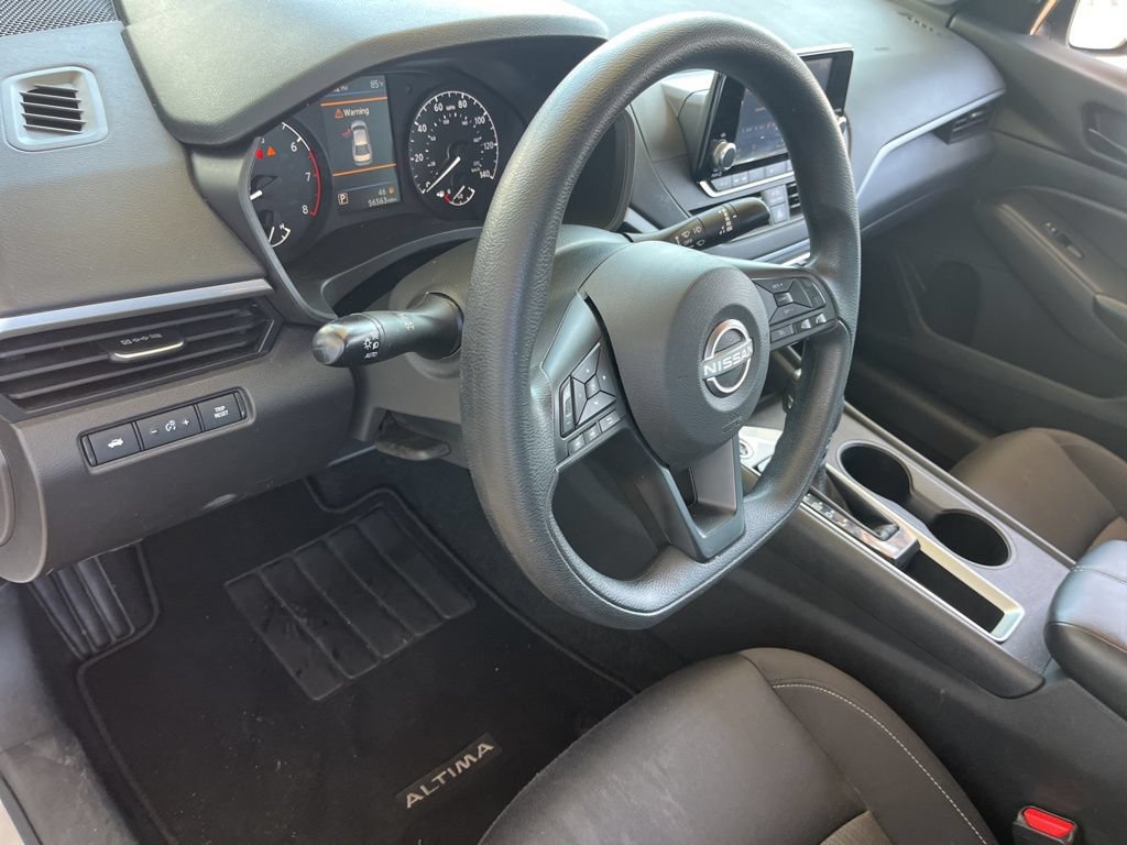 Used 2024 Nissan Altima 2.5 S FWD image 9