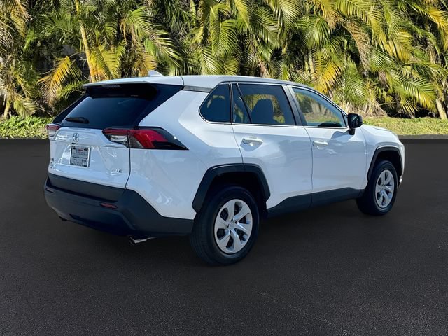 Used 2025 Toyota RAV4 LE FWD image 4