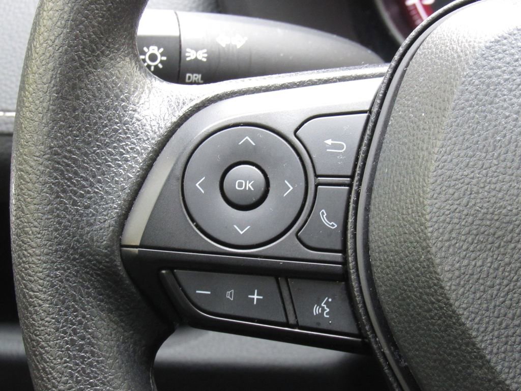 Used 2024 Toyota RAV4 LE AWD/4WD image 22