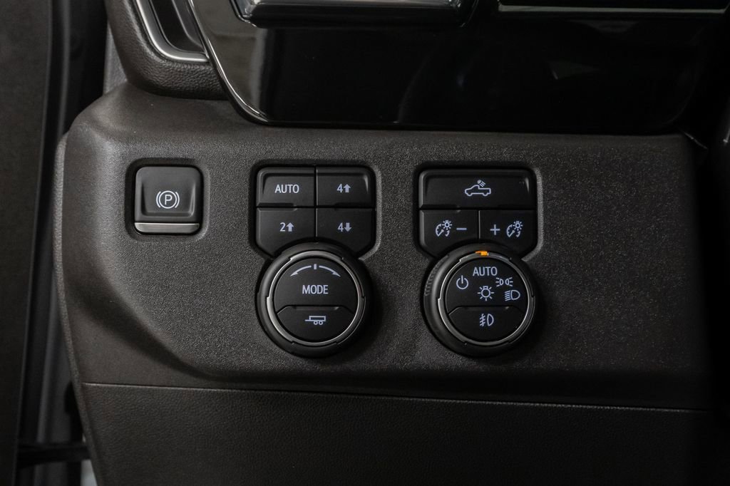 Used 2023 Chevrolet Silverado 1500 LT Trail Boss w/ Convenience Package II AWD/4WD image 20
