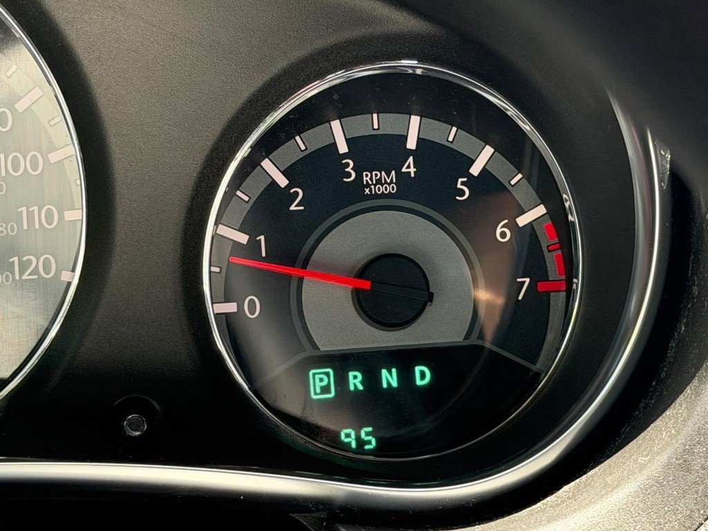Used 2013 Chrysler 200 LX FWD image 19