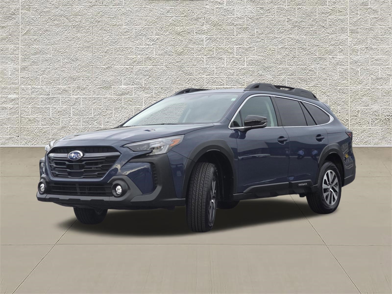 Certified 2025 Subaru Outback Premium w/ Popular Package #1 AWD/4WD image 3