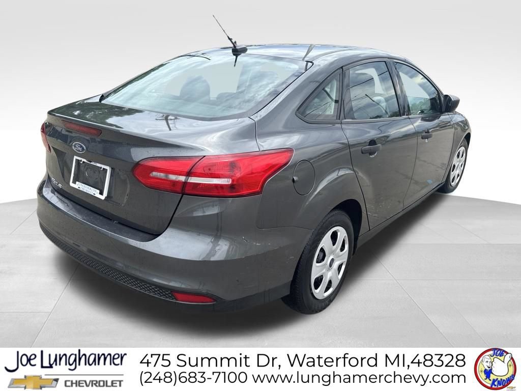 Used 2017 Ford Focus S FWD image 3