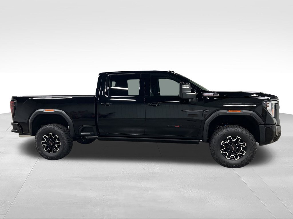 New 2026 GMC Sierra 2500 AT4X w/ LPO, Black Badging Package AWD/4WD image 2