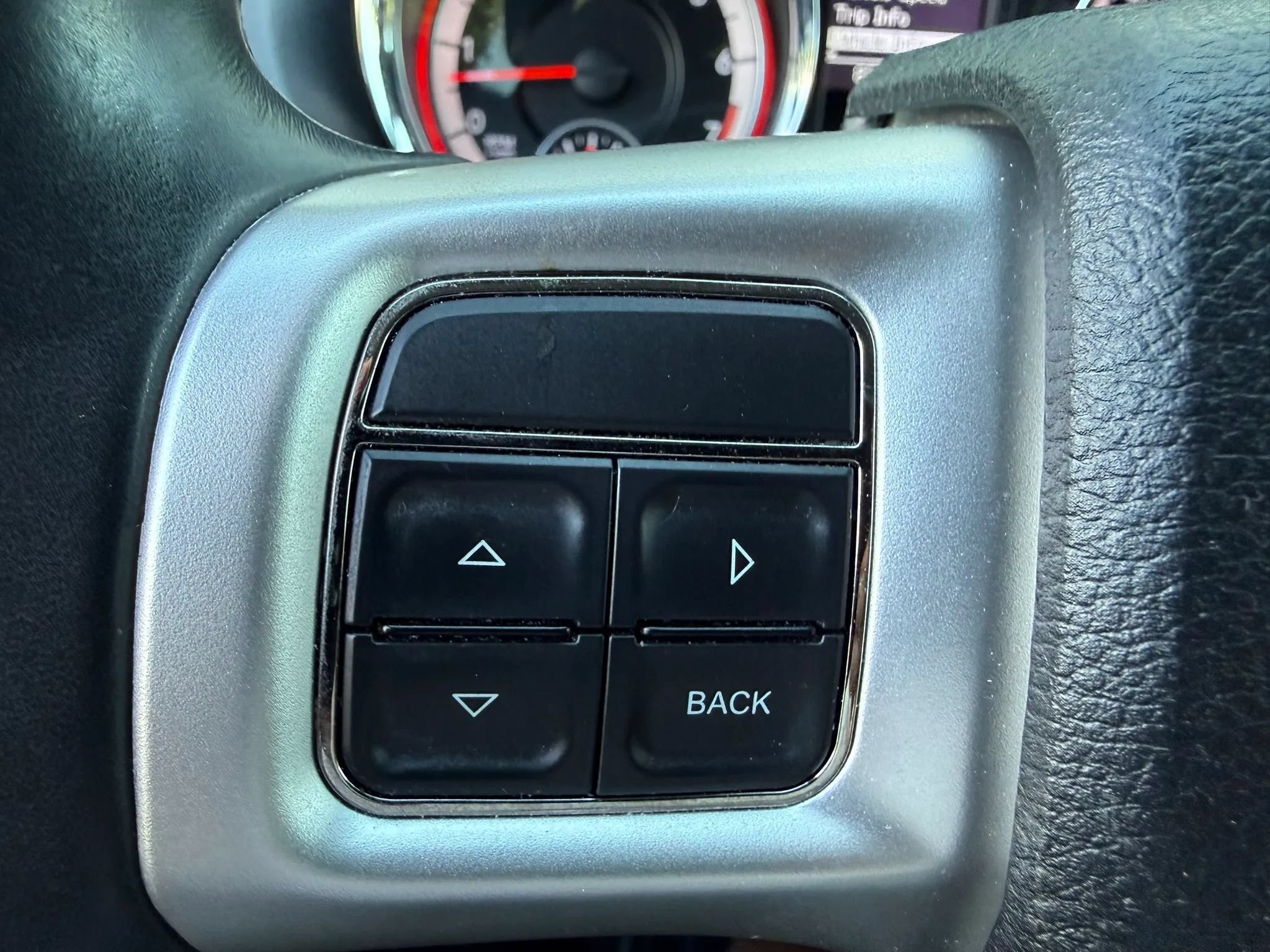 Used 2013 Dodge Grand Caravan Crew w/ Safety Sphere Group FWD image 40