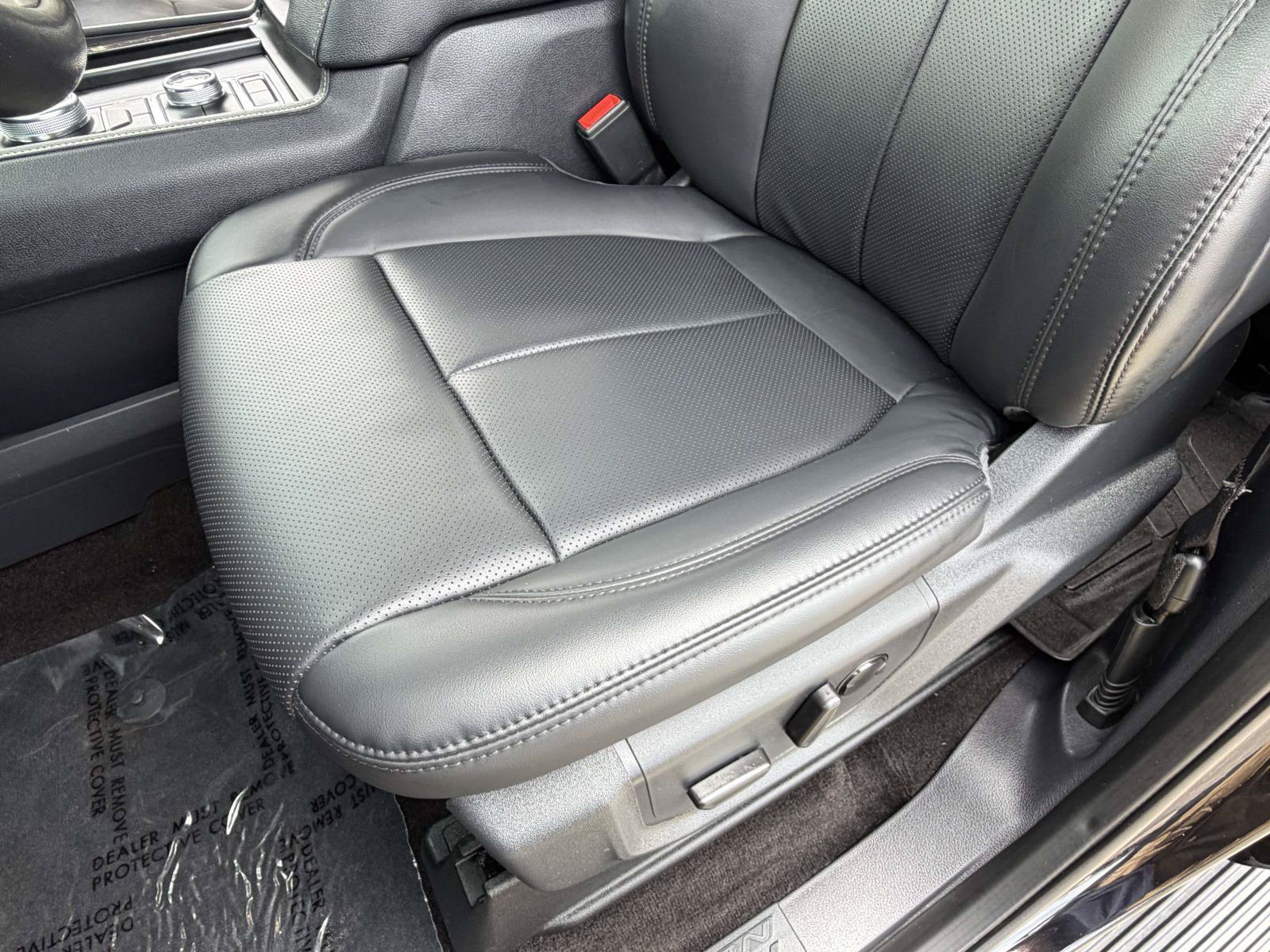 Used 2022 Ford Expedition XLT AWD/4WD image 24