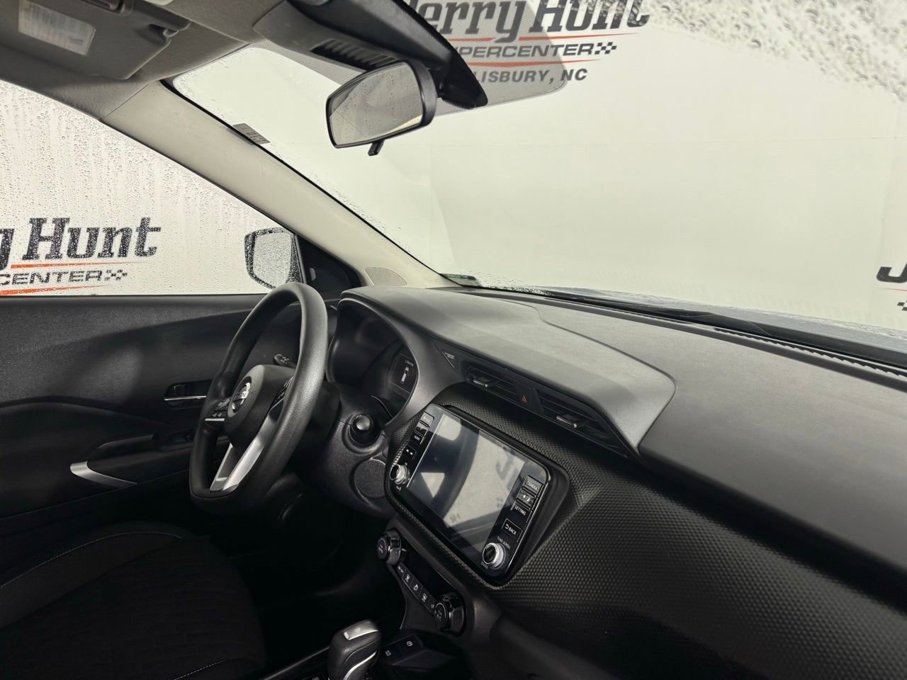 Used 2021 Nissan Kicks SV image 29