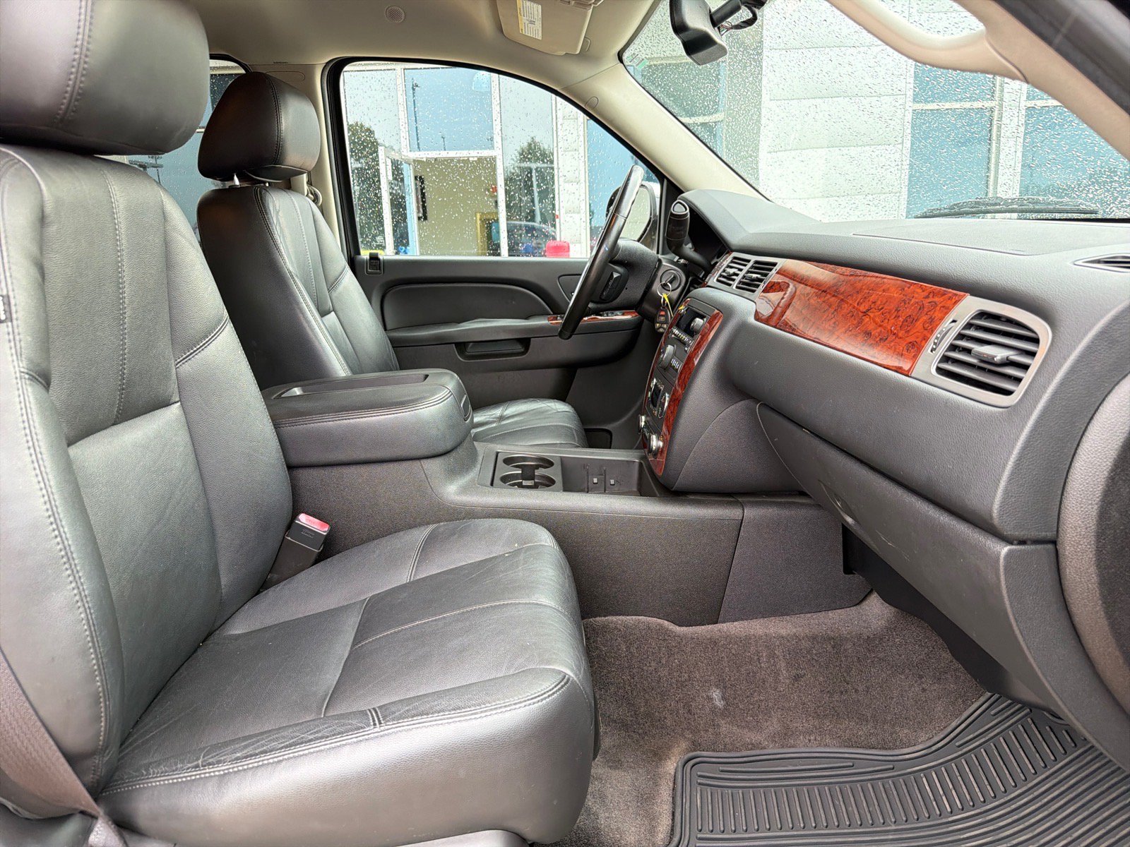 Used 2013 Chevrolet Tahoe LT w/ All-Star Edition AWD/4WD image 25