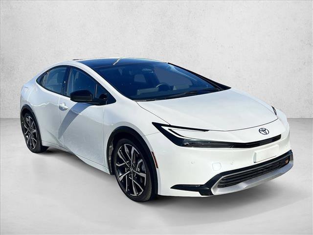 Used 2024 Toyota Prius Prime Premium video 3