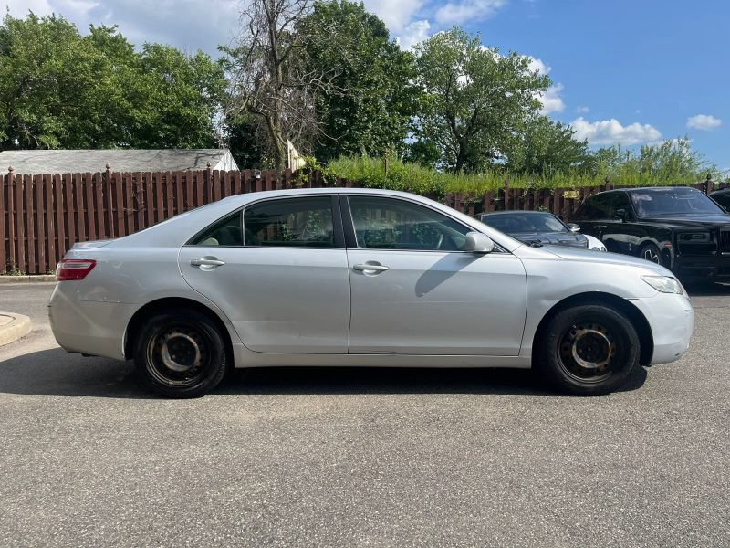 Used 2007 Toyota Camry LE FWD image 8