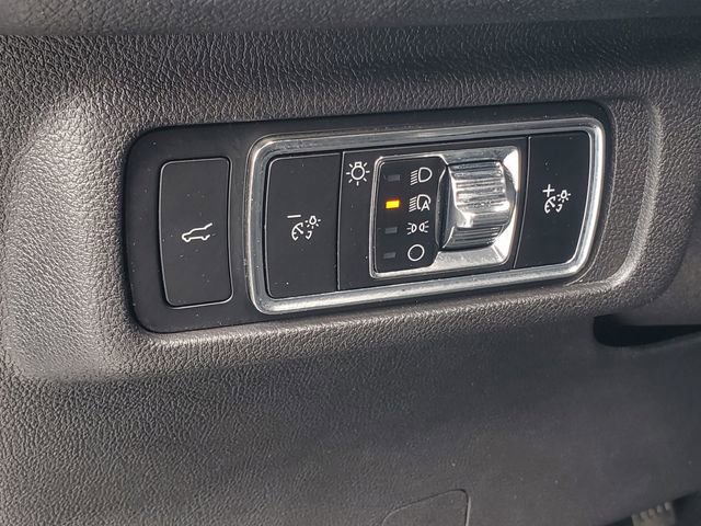 Certified 2024 Lincoln Corsair AWD w/ Equipment Group 101A image 11