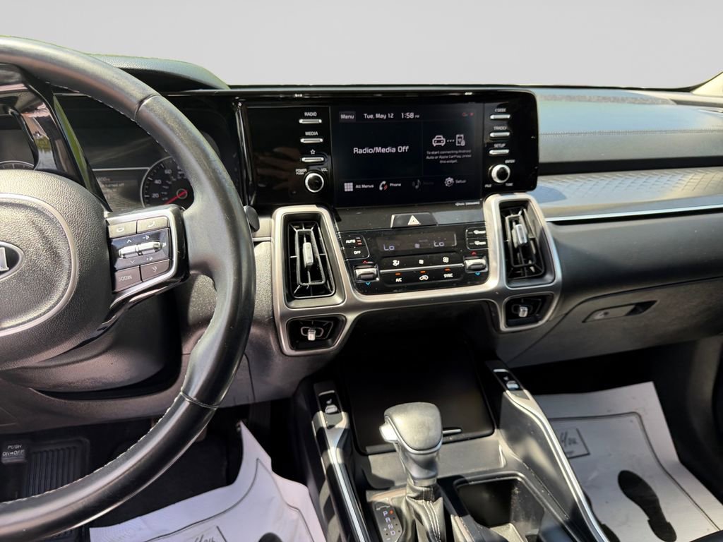 Used 2021 Kia Sorento S w/ Panoramic Sunroof Package AWD/4WD image 12