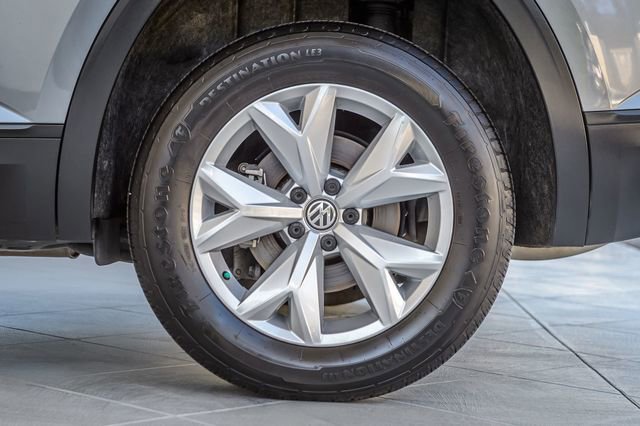 Used 2019 Volkswagen Atlas SE w/ Towing Package image 13