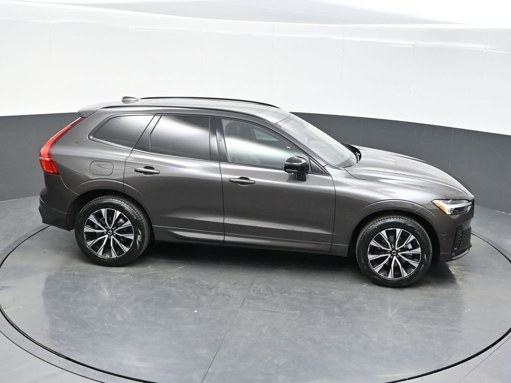Used 2025 Volvo XC60 B5 Plus w/ Climate Package AWD/4WD image 37